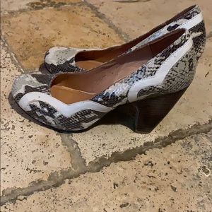 Aldo faux snake skin heels with side detailing - 6